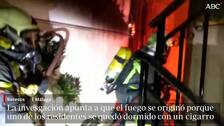 Tres heridos en un espectacular incendio en una vivienda en Nerja