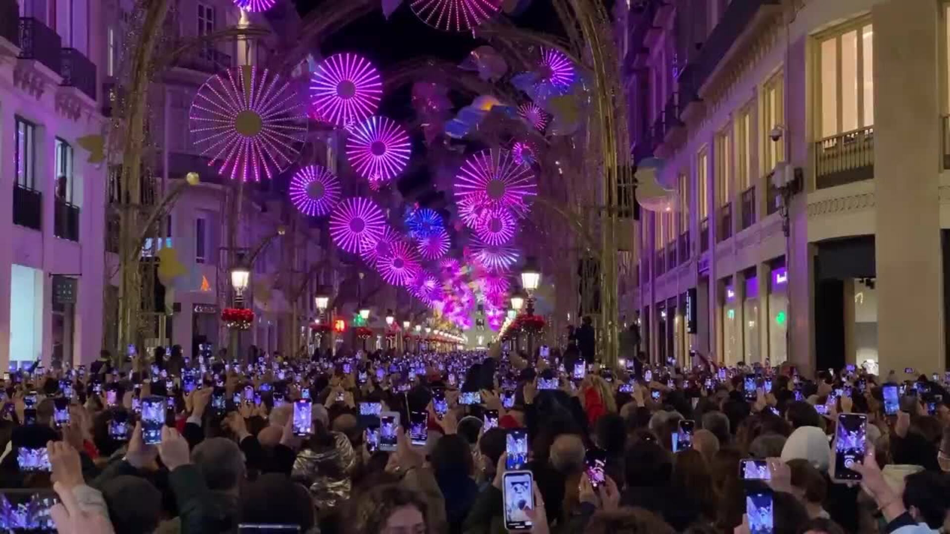 Así han vuelto a «sonar» las espectaculares luces de Navidad de Málaga dos años después