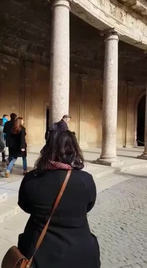 Escrache a la directora de la Alhambra por el nuevo sistema de entradas