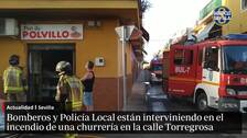 Hospitalizado el dueño de una churrería de Torreblanca (Sevilla) a causa del incendio en el local