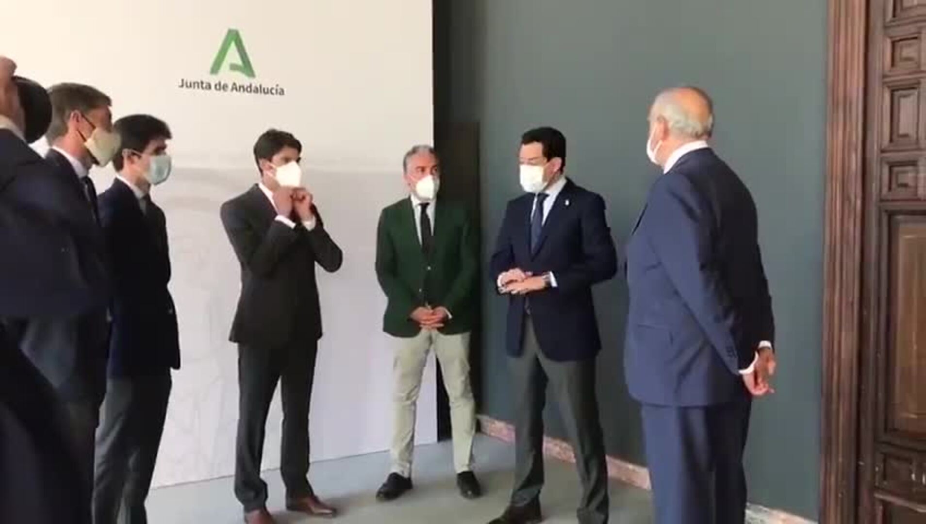 Reunión de la Juanma Moreno con el sector taurino