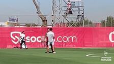 Ocampos no entrena con el grupo pero habla en privado con Lopetegui