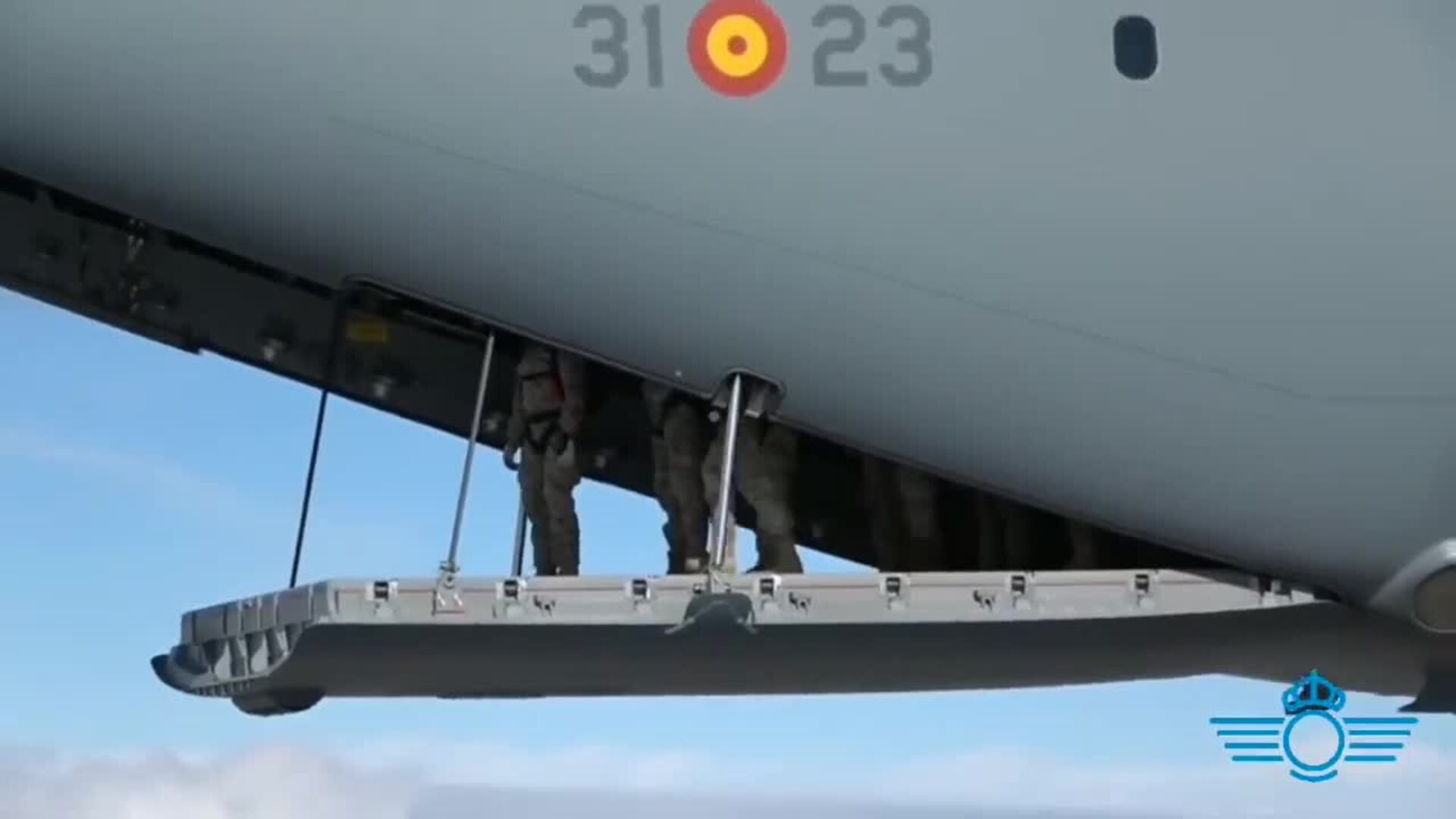 Un millón y medio de saltos en el aniversario del primer salto paracaidista del Ejército del Aire