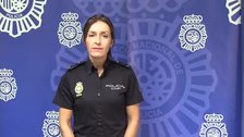 Drogas, armas, casi 300.000 euros y una máquina cuenta billetes en dos pisos modestos de La Oliva