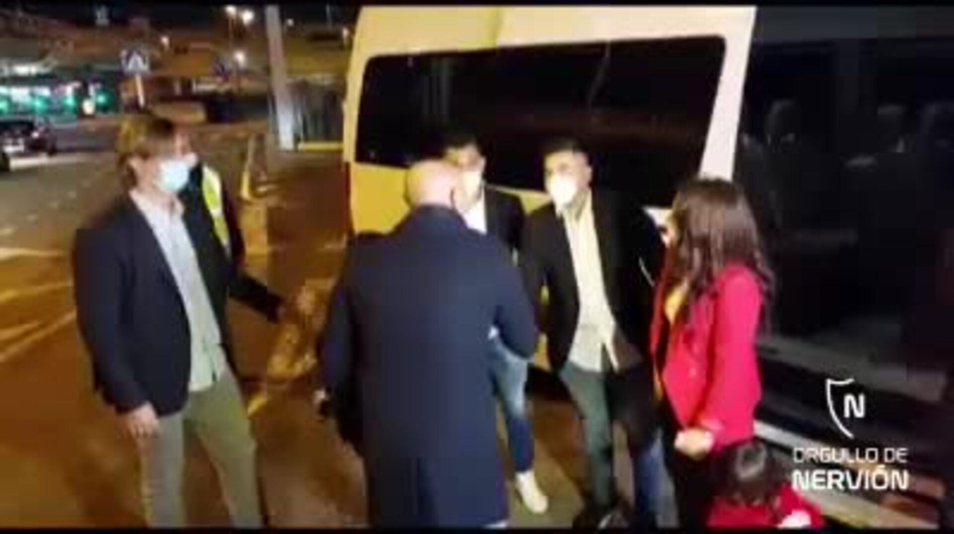 Tecatito Corona llega a Sevilla