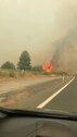 A 120 por hora junto a las llamas: el incendio de Sierra Bermeja vuelve a cerrar la autopista de la Costa del Sol