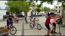 La plaza acogerá los actos del Día de Extremadura en los que no faltarán la música y lo juegos tradicionales