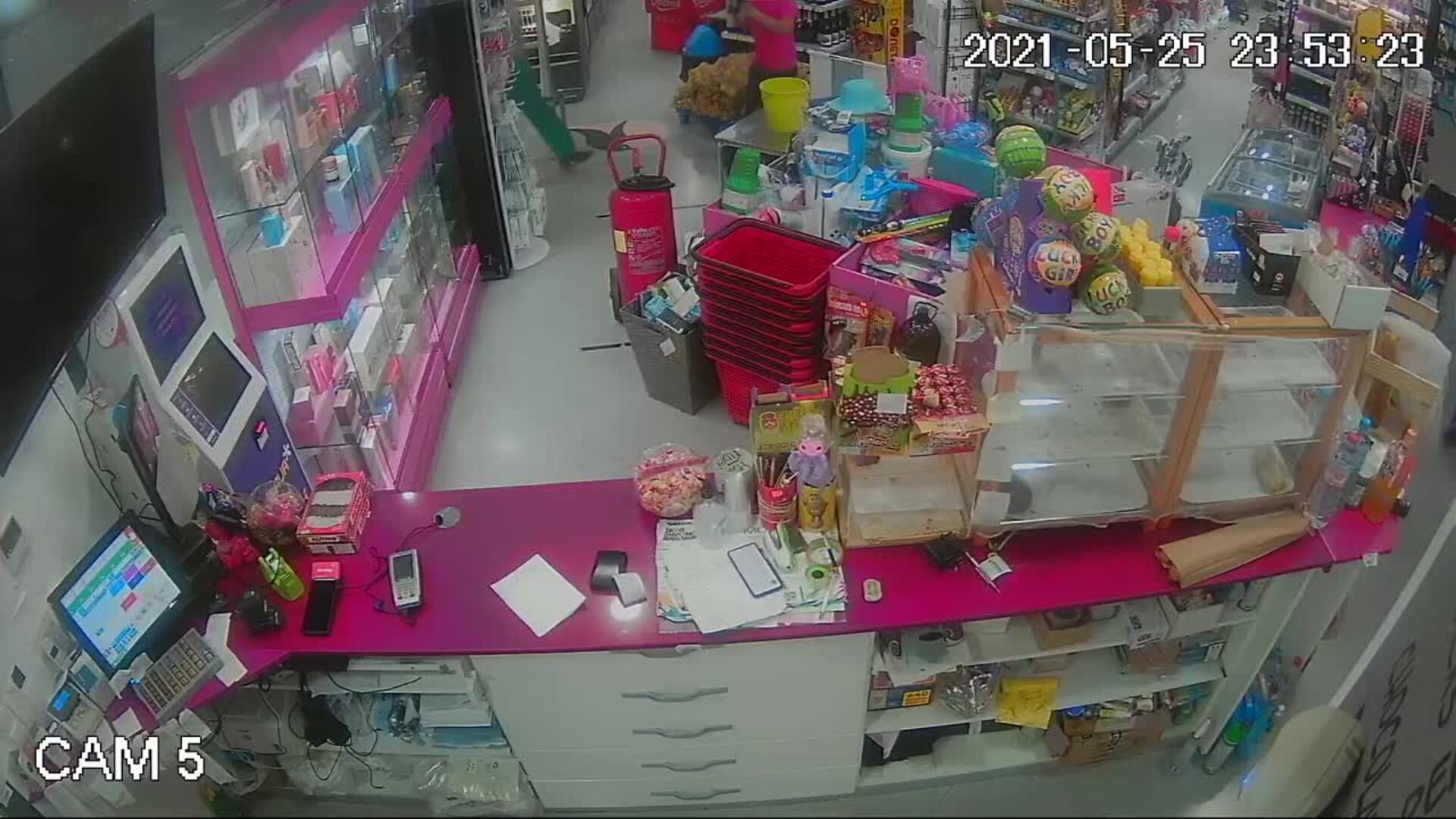 Buscan a dos atracadores que asaltaron una gasolinera en Fuente Álamo a punta de pistola