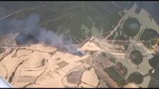 El comienzo del fuego en Yerga, visto desde el aire