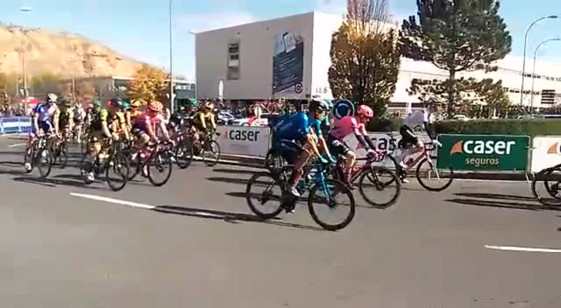 La Vuelta sale de Logroño rumbo a Moncalvillo