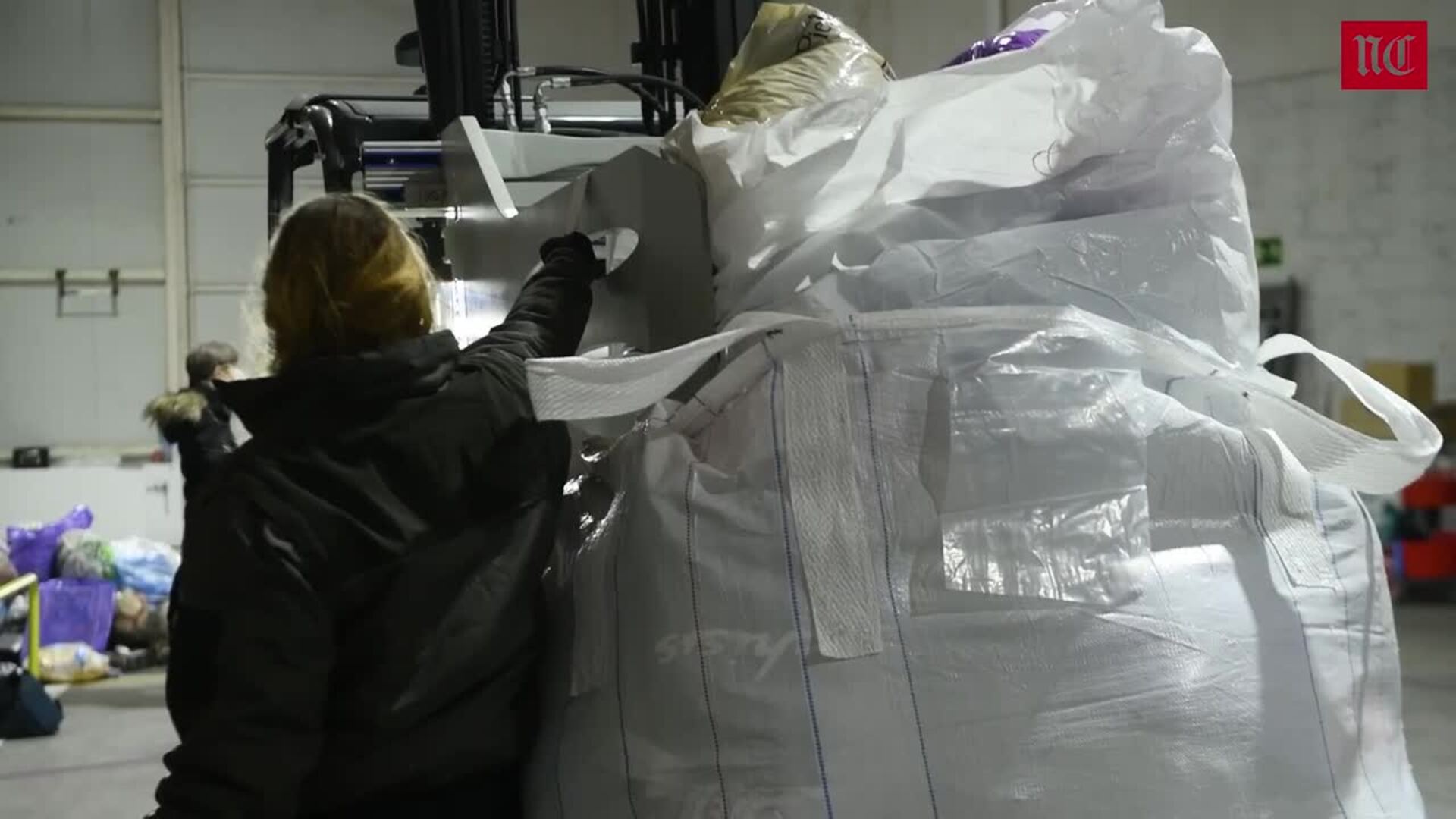 Reciclaje Caritas Vende La Ropa Donada Reciclaje Textil Recogida