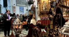 El pregonero de la Semana Santa de Cádiz entrega parte de sus versos al Nazareno
