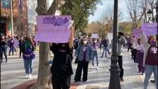 Un 8M en Cádiz con más distancias y menos participación marcado por el Covid