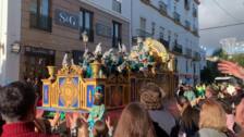 Los Reyes Magos reparten ilusión por las calles de El Puerto