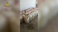 La Guardia Civil se incauta de 2.500 litros de combustible para narcolanchas en Sanlúcar y Trebujena