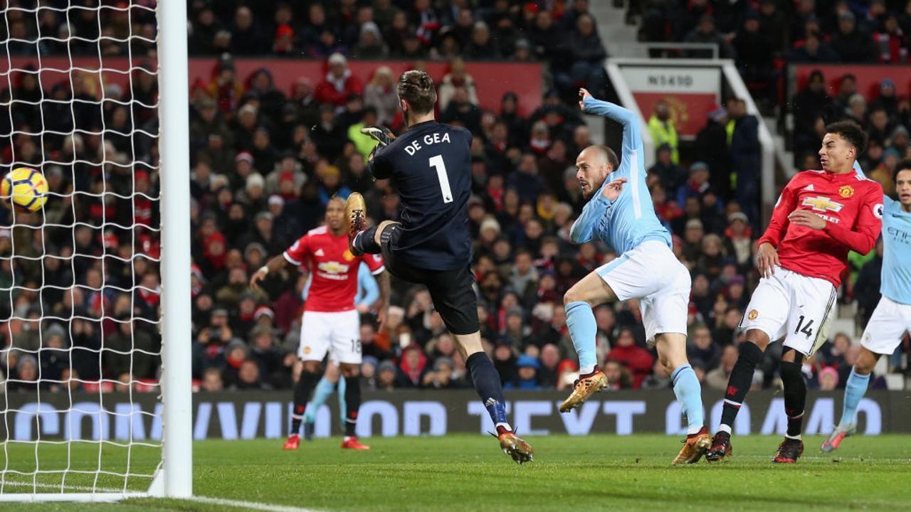 Manchester United vs Man City live highlights and reaction as Phil