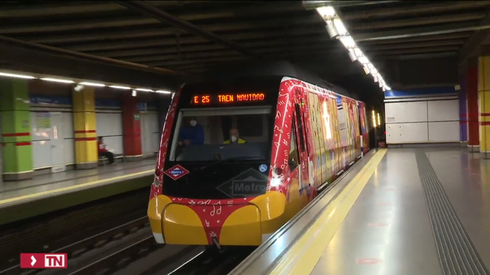 Arranca el Tren de la Navidad en Metro de Madrid