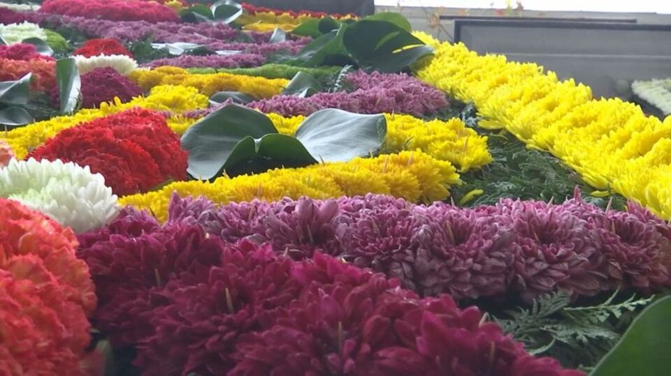 La Casa de México celebra el comienzo de la primavera con un umbral de  flores
