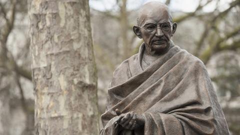 Who was Mahatma Gandhi and what did he do for India? – Channel 4 News