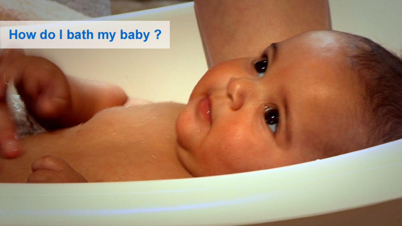 How to Give Your Baby a Bath: Step-by-Step Guide