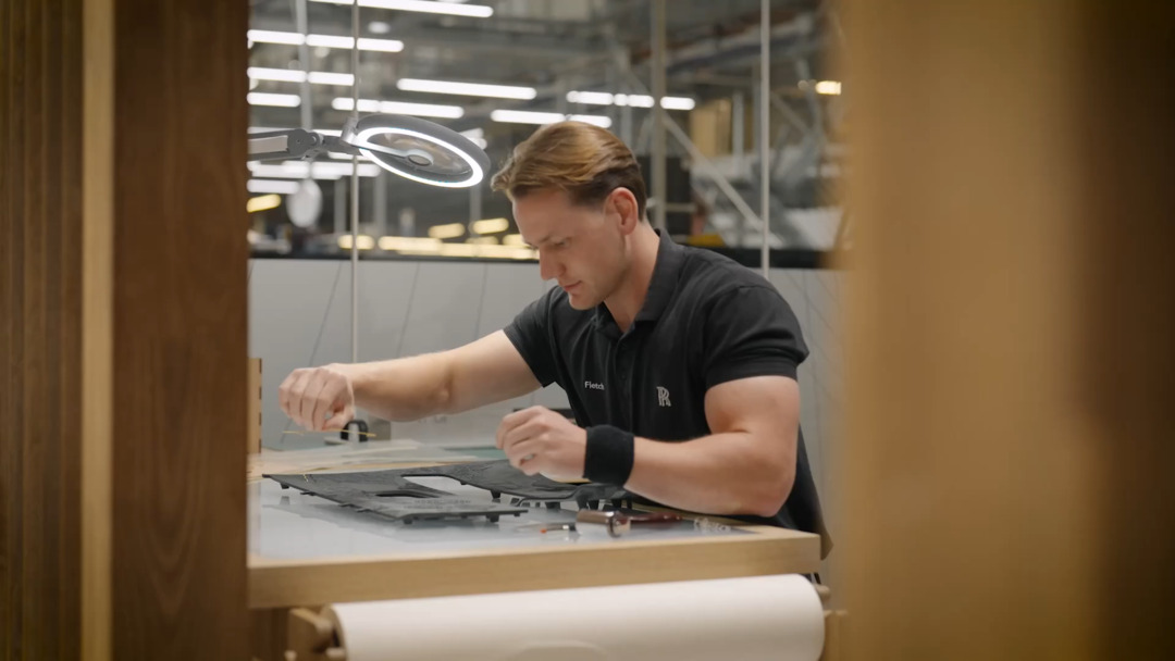 ロールス・ロイス・モーター・カーズ：偉大さを呼び起こす