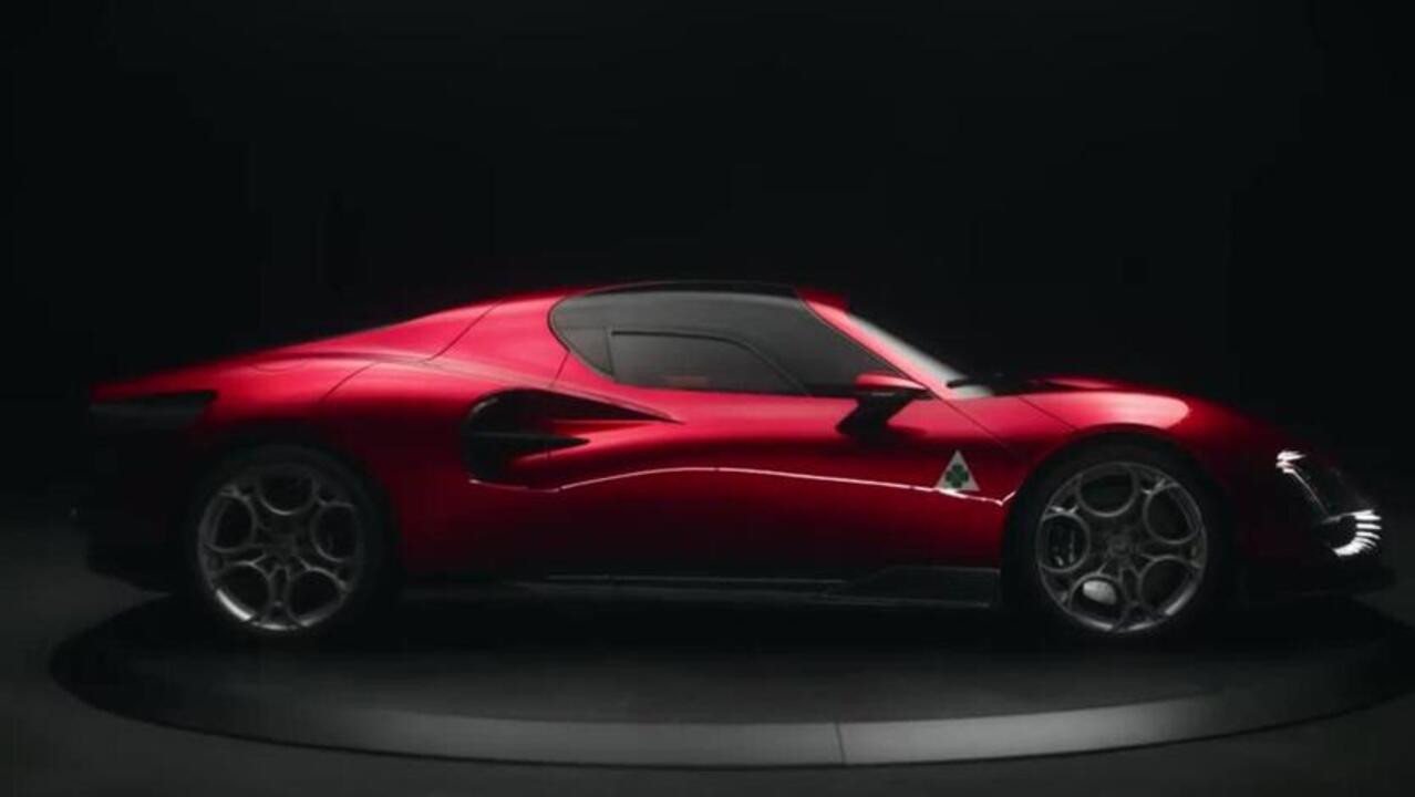 Alfa Romeo 33 Stradale, hypercar milionaria anche elettrica - Il Sole 24 ORE