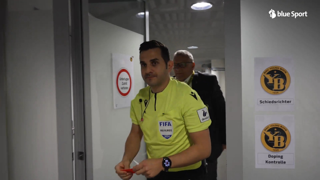 blue Sport begleitet Spitzen-Schiedsrichter San bis in die Kabine