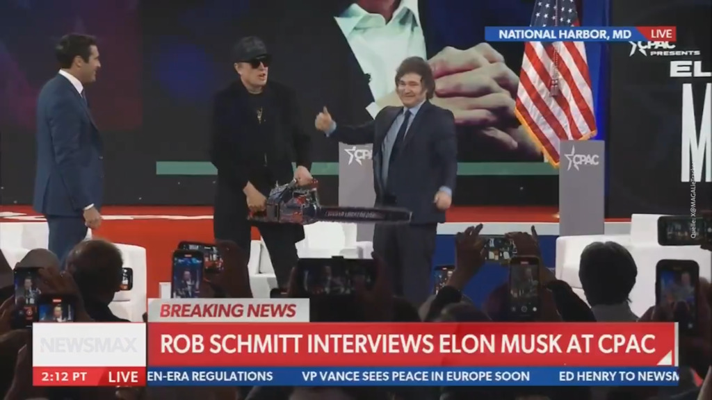 Elon Musk dreht auf Bühne durch