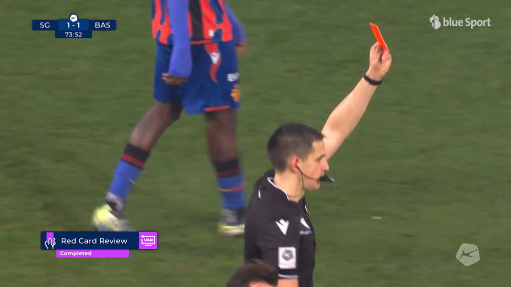 Der VAR meldet sich: Rote Karte statt Tor für Basel 