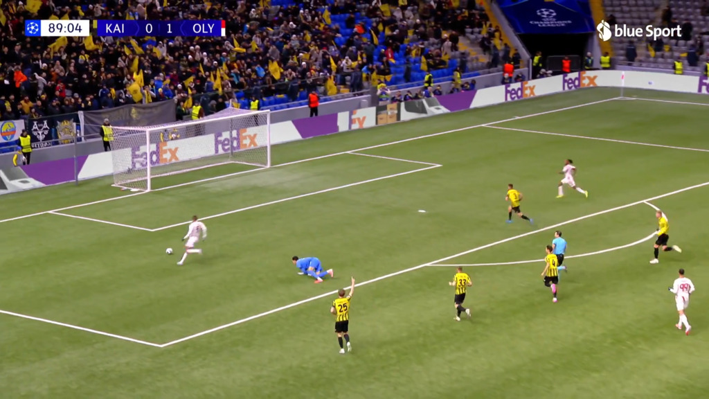 El Kaabi trifft das leere Tor nicht