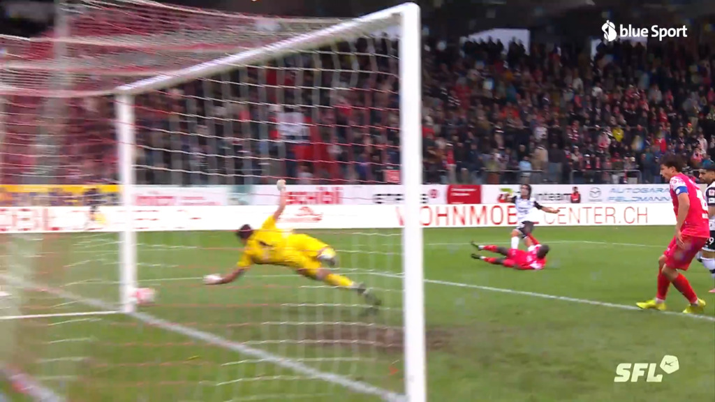 Luganos Marques scheitert am Pfosten