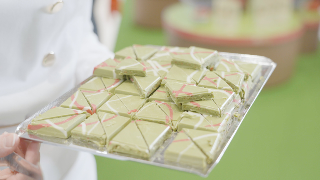 Hype um Matcha-Erdbeere-Schokolade bei Lindt