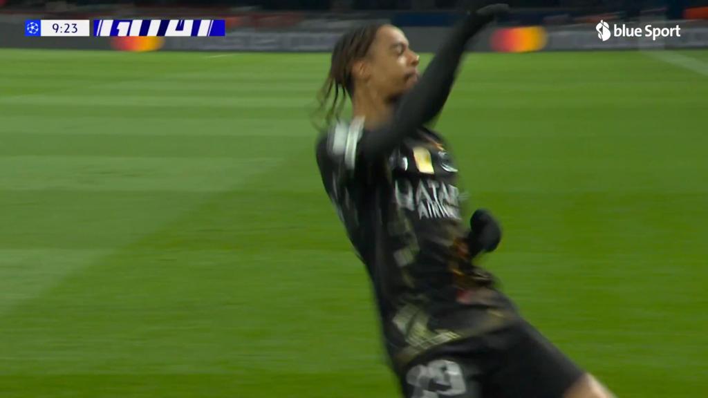 Barcola buca il Chelsea!