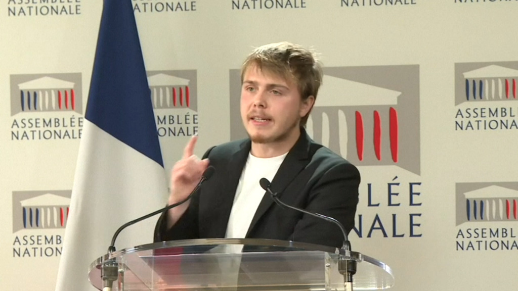 Insultes sur TPMP: Boyard annonce une plainte, Hanouna riposte