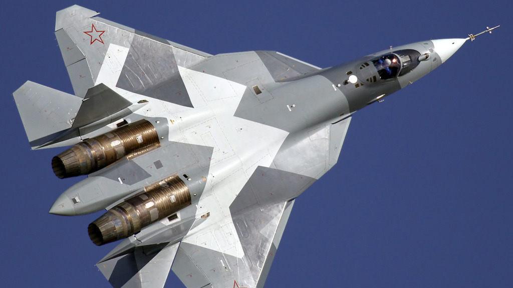 Moskau zeigt seinen neuen Superjet: Russlands neuer Tarnkappen-Bomber hebt ab – der Su-57D hat plötzlich zwei Sitze