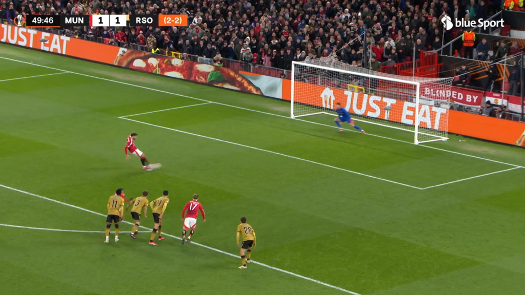 Fernandes verwertet auch seinen zweiten Penalty