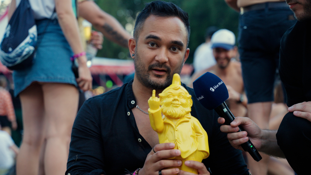 Flachwitz-Challenge am Gurtenfestival: Wer kann Daniel zum Lachen bringen?