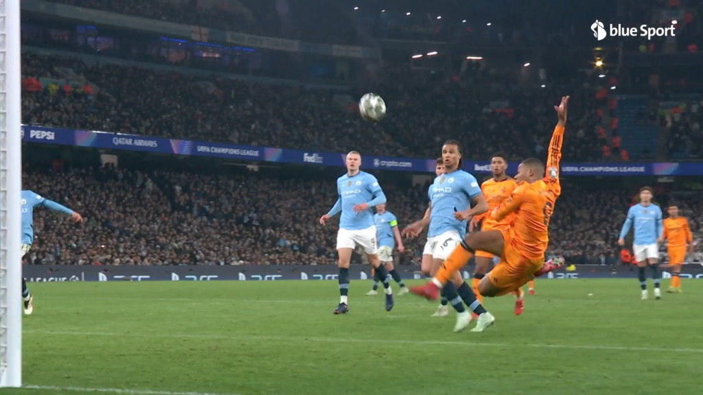 Mbappé trifft mit dem Schienbein zum Ausgleich