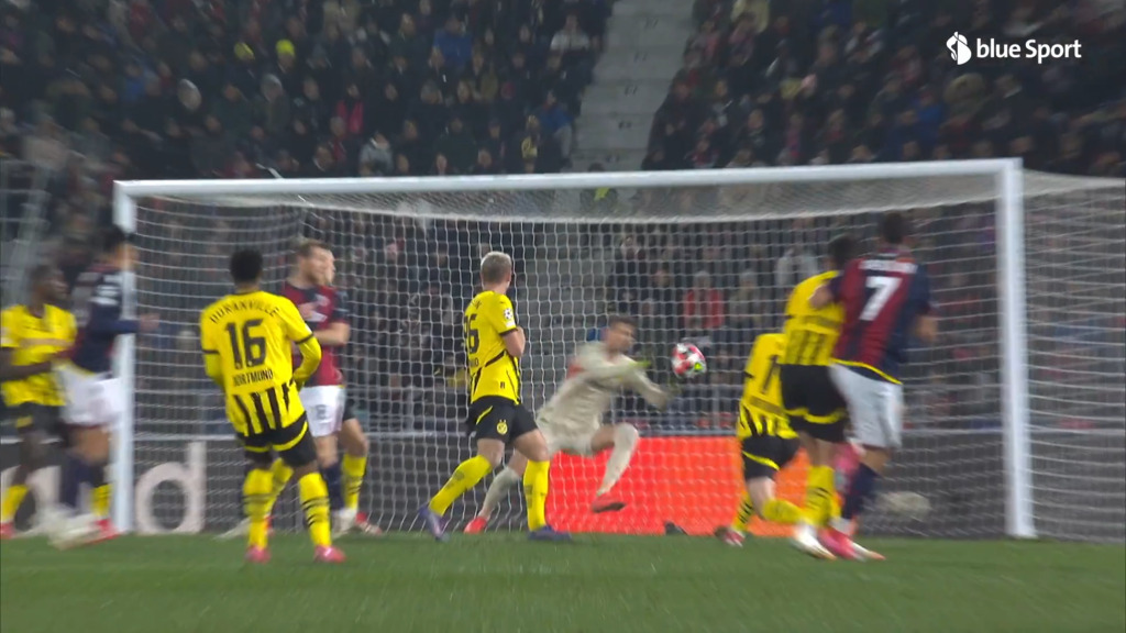 Kobel verhindert Bologna-Ausgleich mit Wahnsinns-Reflex