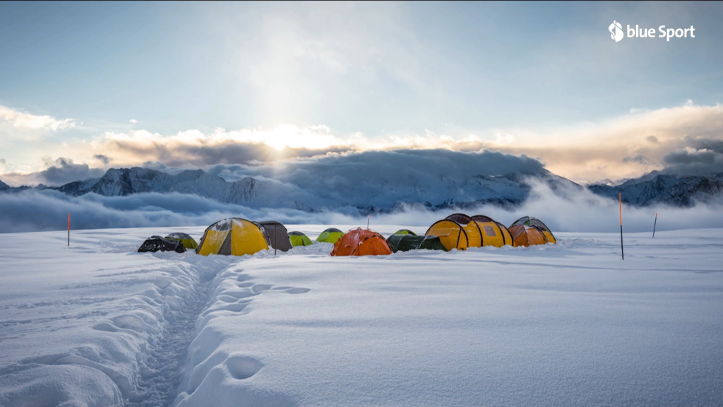 Schmidt erzählt: So war es mit einer Bundesliga-Mannschaft in Biwacks auf 2500 Meter