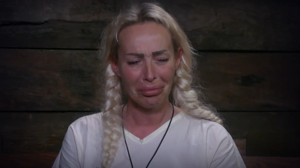 «Ich will hier raus! Jetzt, jetzt, jetzt! Sofort!»: So lief Cora Schumachers Dschungelcamp-Ausstieg ab