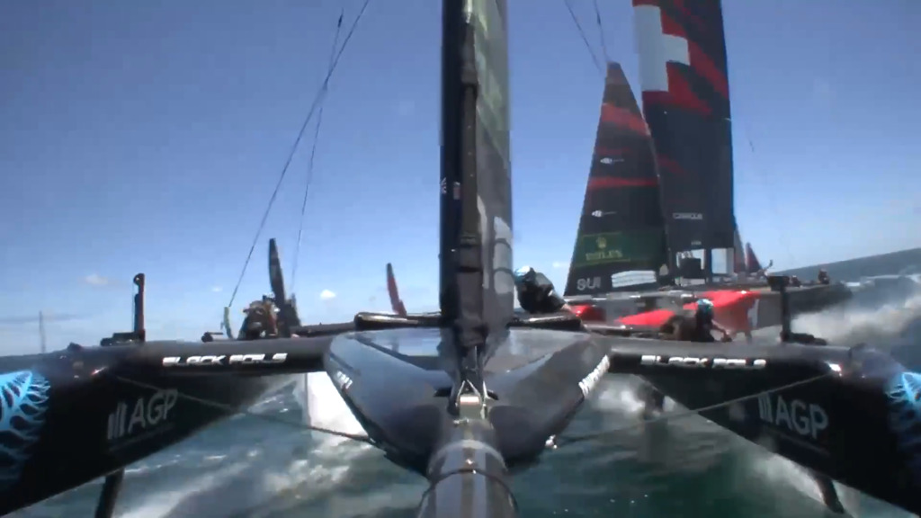SailGP : l’équipe suisse victime d’une impressionnante collision