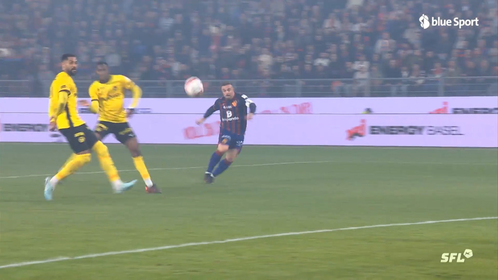Shaqiri mit Traumtor