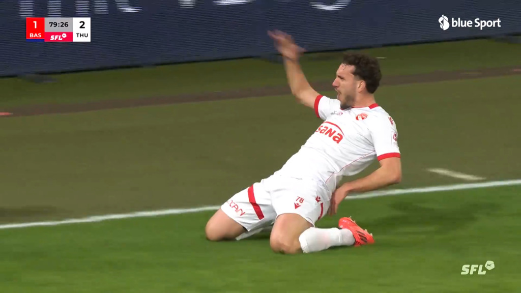 Vouilloz verteilt Geschenke – Matoshi bedankt sich mit dem Führungstor