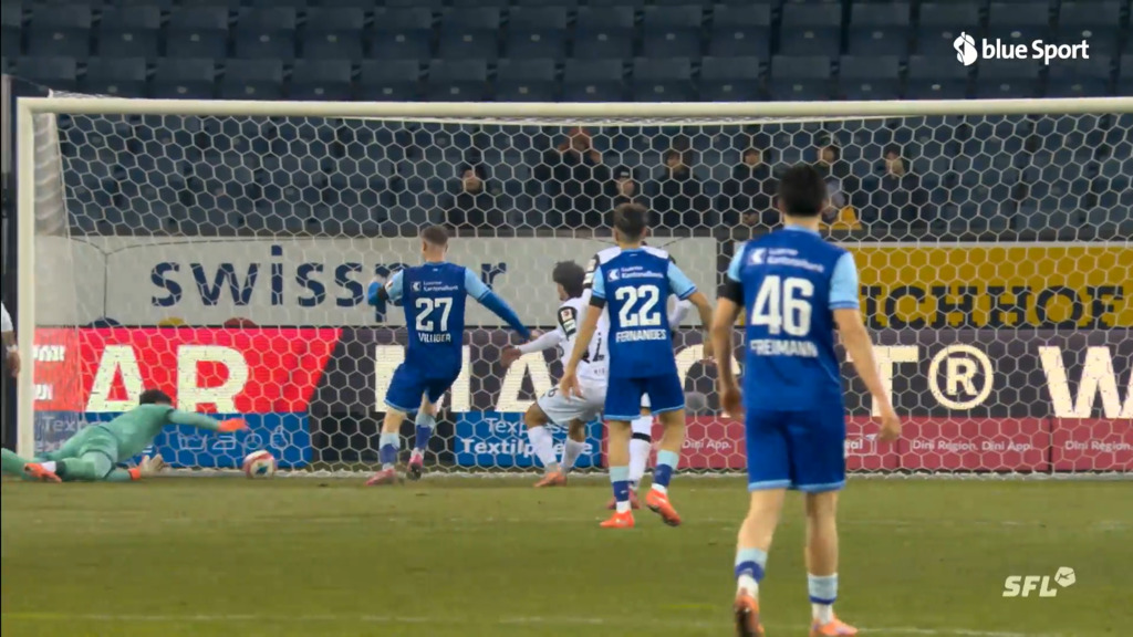 Luzern geht dank Lugano-Eigentor in Führung