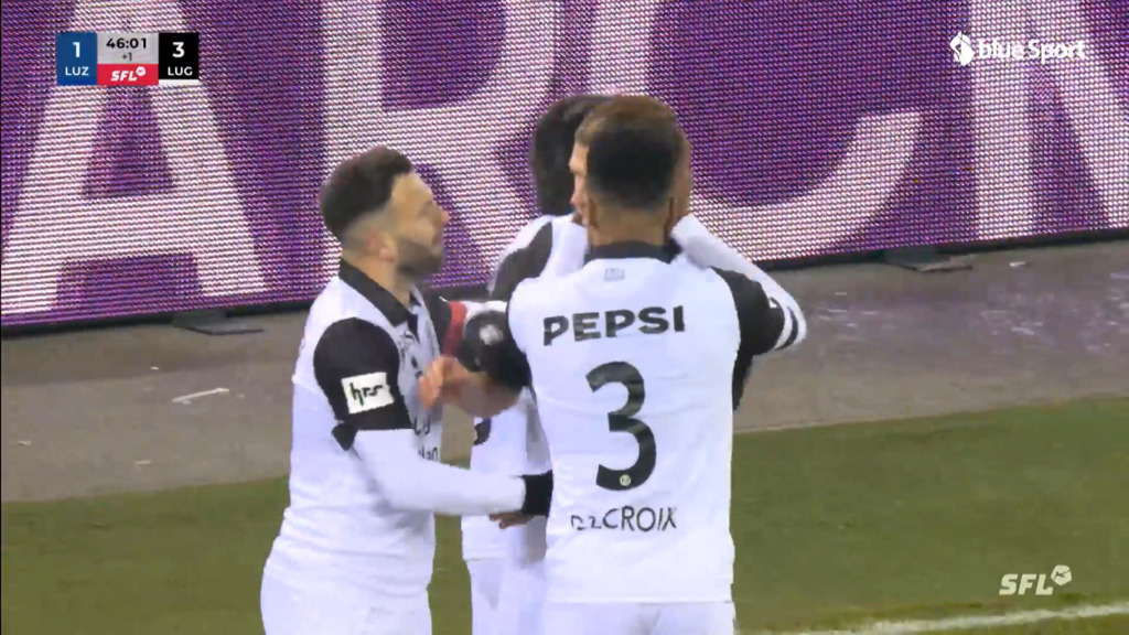 Behrens stellt aus unfassbarem Winkel auf 3:1