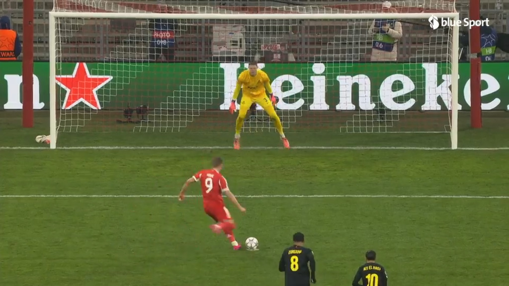 Harry Kane erhöht vom Punkt