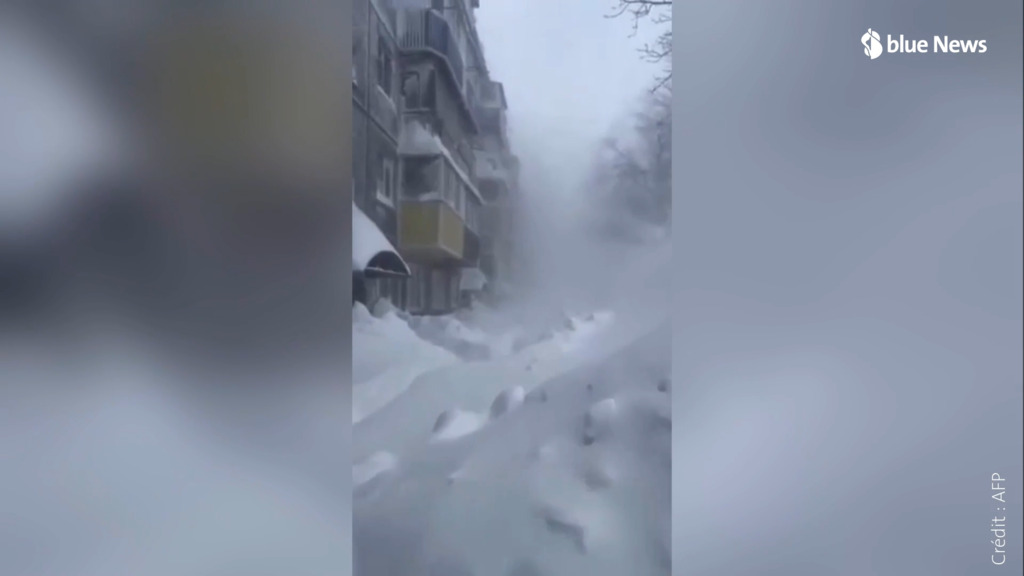 Nevicate da record in Kamchatka, interi edifici sepolti sotto la coltre bianca
