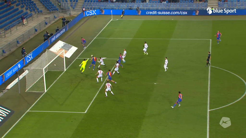 33. Minute: Zeqiri lässt nächste Grosschance liegen