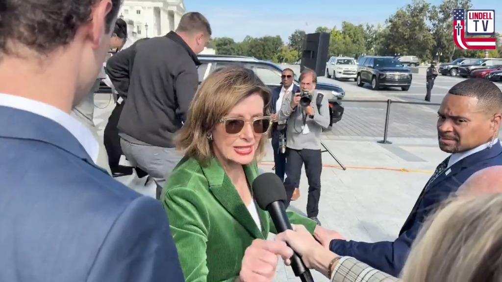 Etats-Unis : Nancy Pelosi voit rouge